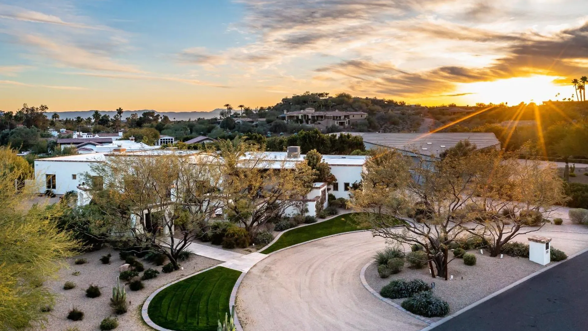 Private Paradise Valley Estate Swimming Nearby Golfing. Phoenix Сasa de vacaciones