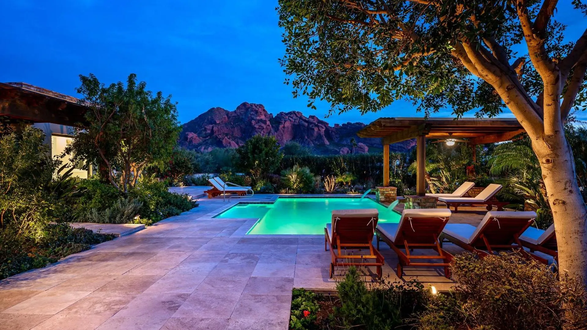 Private Paradise Valley Estate Swimming Nearby Golfing. Phoenix 0*,